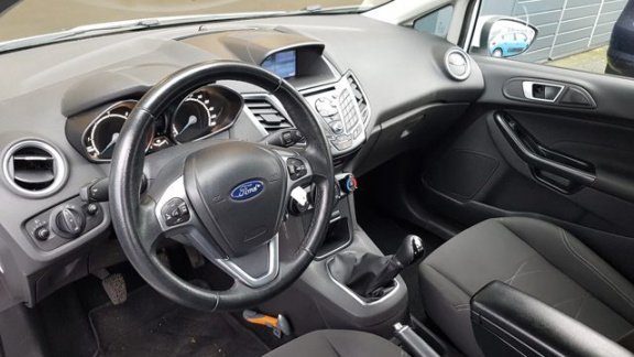 Ford Fiesta - 1.5 TDCi Style Lease NAVI/AIRCO/CRUISE - 1