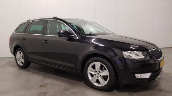 Skoda Octavia Combi - 1.6 TDI Greenline Businessline NAVI/CLIMATIC/CRUISE/LMV - 1