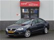 Volkswagen Passat - 1.8 TFSI Comfortline NAVIGATIE KEURIGE AUTO (bj2008) - 1 - Thumbnail