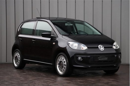 Volkswagen Up! - 1.0 high up Automaat 75PK Panoramadak Leder Stoelverw. Standkachel Navi 5 Deurs - 1