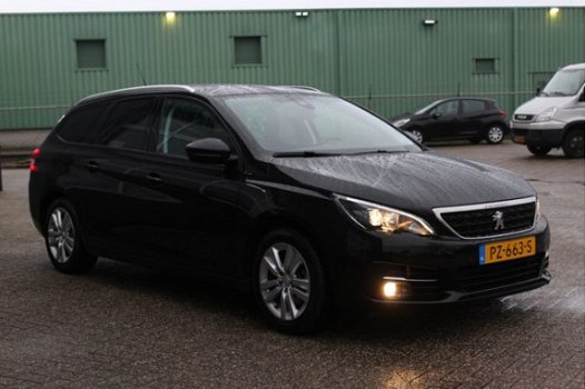 Peugeot 308 SW - 1.2 PureTech Blue Executive (111pk) Pano-Dak/ Navi/ Clima/ Cruise/ Elek. pakket/ Is - 1