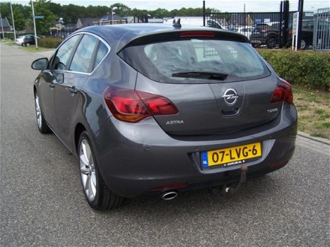 Opel Astra - 1.4 Turbo Cosmo / zeer mooi - 1