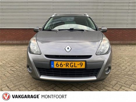 Renault Clio Estate - 1.2-16V Collection Airco / Cruise Control / Parkeesensoren / Panorama dak - 1