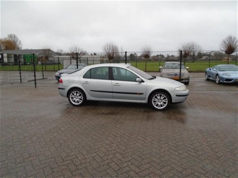 Renault Laguna - APK AIRCO GOED RIJDEND NETTE AUTO - 1