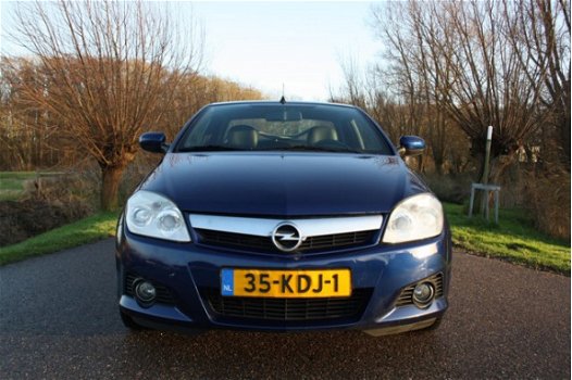 Opel Tigra TwinTop - 1.4-16V Enjoy AUTOMAAT / LEDER-INT / VOL OPTIE - 1