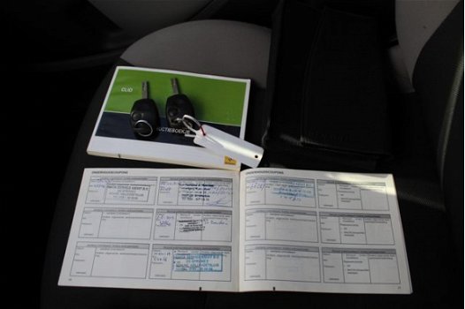 Renault Clio - 1.2 Special Line Navigatie/Airco - 1