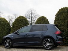 Volkswagen Golf - 1.4 TSI GTE / Navi / Camera / 18 inch