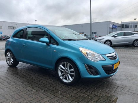 Opel Corsa - 1.4-16V Color Edition - AIRCO - DONKER GLAS - SPORTVELGEN 17 - TREKHAAK - 1