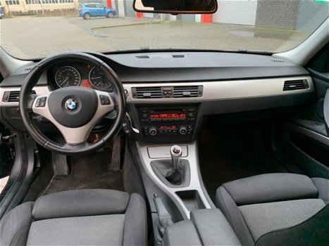 BMW 3-serie - 318i High Executive - 1