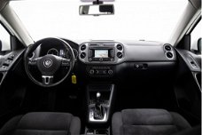 Volkswagen Tiguan - 2.0 TDI Sport&Style 4Motion DSG Pano Navi Xenon Trekhaak 19 Inch