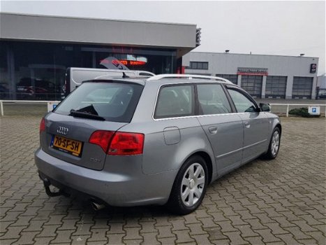 Audi A4 - 2.0 TFSI 200PK Quattro Pro-line [ xenon volledig onderhouden ] - 1