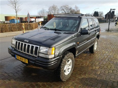 Jeep Grand Cherokee - Grand-cherokee 5.9I V8 LX - 1