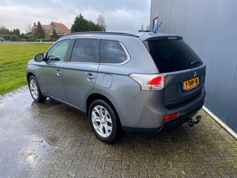 Mitsubishi Outlander - 2.0 Intense+ 7 persoons - 1