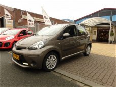 Toyota Aygo - 1.0 VVT-i Aspiration.5, deurs, airco, slechts, 84.000.km