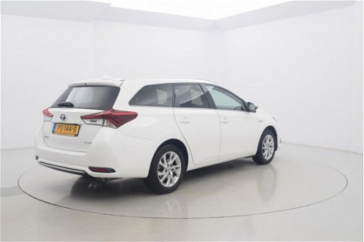 Toyota Auris - TS 1.8 Hybrid Dynamic Navi Automaat - 1