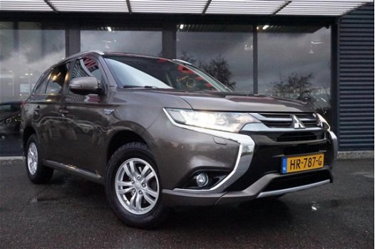 Mitsubishi Outlander - 2.0 PHEV 4WD CVT 5P Business Edition Excl. BTW - 1