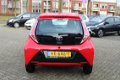 Toyota Aygo - 1.0 5 DEURS X-PLAY AIRCO CAMERA BLUETOOTH - 1 - Thumbnail