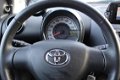 Toyota Aygo - 1.0 5 DEURS ASPIRATION GREEN NAVI AIRCO HALF LEDER - 1 - Thumbnail