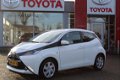 Toyota Aygo - 1.0 5 DEURS X-PLAY NAVI AIRCO CAMERA - 1 - Thumbnail