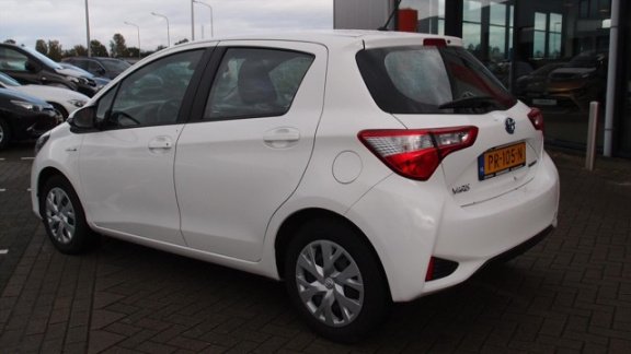 Toyota Yaris - 1.5 HYBRID CRUISE NAVI NL-AUTO - 1