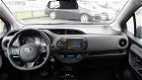 Toyota Yaris - 1.5 HYBRID CRUISE NAVI NL-AUTO - 1 - Thumbnail