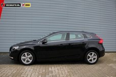 Volvo V40 - T2 1.6120PK MOMENTUM 1e eigenaar