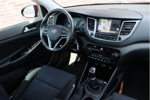Hyundai Tucson - 1.6 GDi Comfort | Navigatie | Parkeersensoren | Achteruitrijcamera | Cruise control - 1