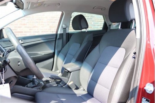 Hyundai Tucson - 1.6 GDi Comfort | Navigatie | Parkeersensoren | Achteruitrijcamera | Cruise control - 1