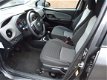 Toyota Yaris - 1.0 VVT-i Comfort 5Drs Airco - 1 - Thumbnail
