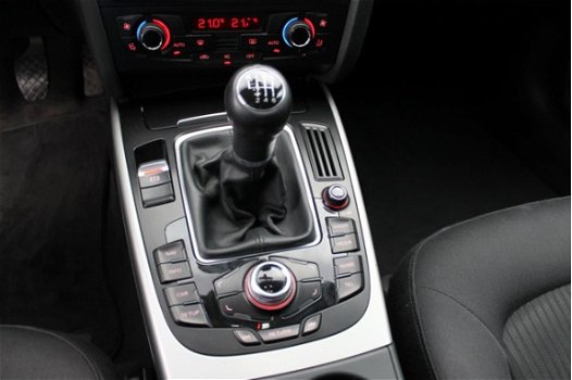 Audi A4 - 1.8 TFSI Pro Line navigatie, xenon, pdc , 18 inch, trekhaak - 1