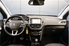Peugeot 2008 - SUV Allure 110 pk Automaat Navigatie | Panoramadak | Lichtmetalen Velgen | PDC
