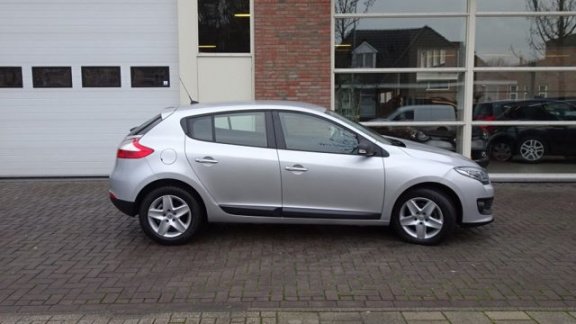 Renault Mégane - Megane 1.5 DCI 81KW 5-DRS EXPRESSION - 1