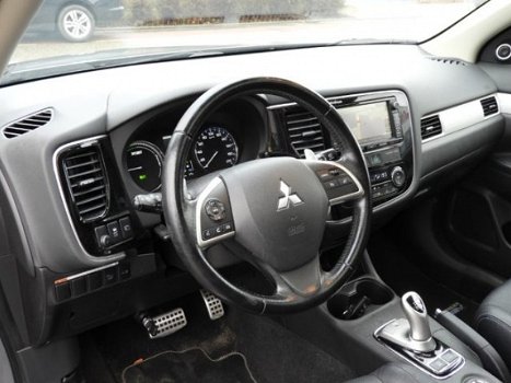 Mitsubishi Outlander Sport - 2.0 PHEV Aut. Instyle INCL.BTW/NAVI+CAMERA/LEER/LMV - 1