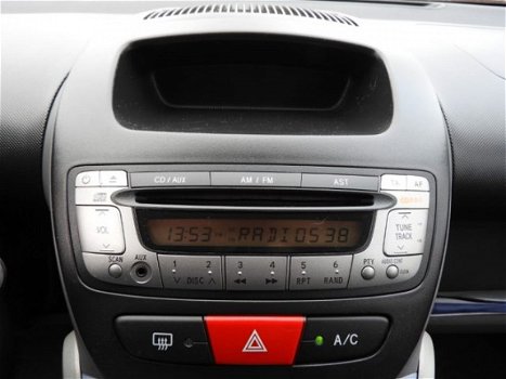 Peugeot 107 - 5-drs 1.0i 12v XS Premium Aut. AIRCO - 1