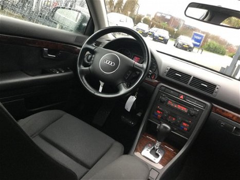 Audi A4 - 1.8 TURBO AUT 110KW EXECUTIVE - 1