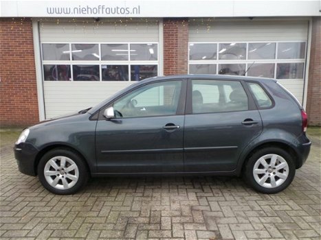 Volkswagen Polo - 1.2-12V Trendline CRUISE | AIRCO - 1