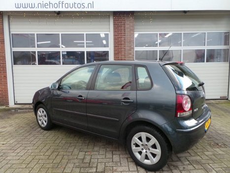 Volkswagen Polo - 1.2-12V Trendline CRUISE | AIRCO - 1