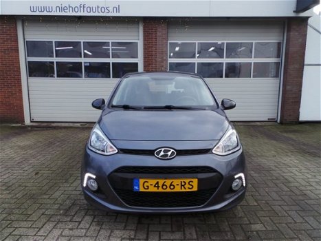 Hyundai i10 - 1.0i i-Motion Black Line LED | CRUISE | AIRCO - 1