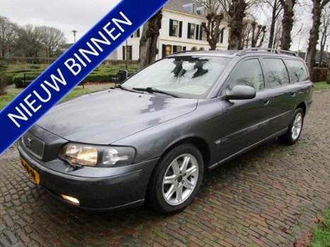 Volvo V70 - 2.4 D Edition II Ecc Cruisecontrol Leer Navigatie Lichtmetalen Velgen - 1