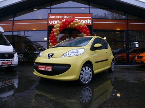 Peugeot 107 - 1.0-12V XS Urban Move Airco Elec Pakket Toerenteller Nieuwe Apk - 1