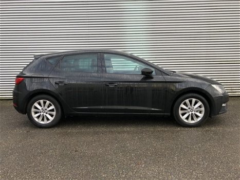 Seat Leon - 1.0TSI 115PK Style Business PDC+camera navigatie Fabrieksgarantie tot 20-07-2022 - 1