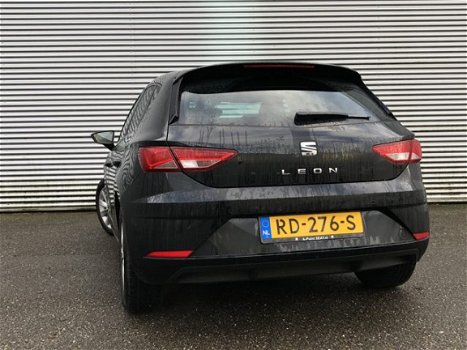 Seat Leon - 1.0TSI 115PK Style Business PDC+camera navigatie Fabrieksgarantie tot 20-07-2022 - 1