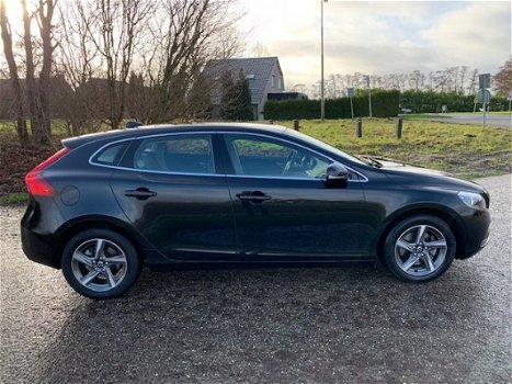 Volvo V40 - 1.6 T2 Summum Leer Navigatie Pdc Enz - 1