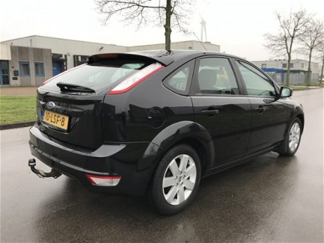 Ford Focus - 1.6-16V COMFORT 5-Deurs. Airco, Cruise, LMvelgen, CPV, Elektr.ramen, Radio-CD, Enz..... - 1