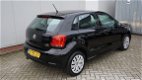 Volkswagen Polo - 1.2 TSI 90pk 5Drs Edition Navi Airco Elek.pakket 62987km *NL auto - 1 - Thumbnail