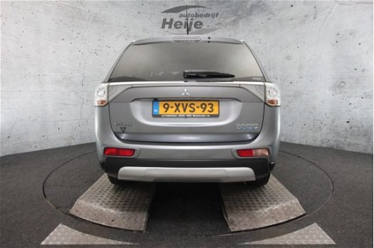 Mitsubishi Outlander - 2.0 PHEV Executive Edition X-Line | Navigatie | Climate Control | Achteruitri - 1