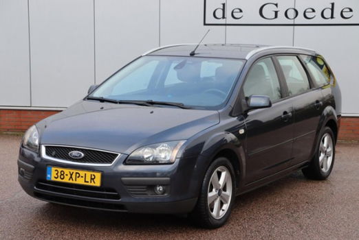 Ford Focus Wagon - 1.8-16V Ambiente Flexifuel org. NL-auto navigatie - 1