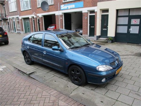 Renault Mégane - 1.6-16V Expression 1 jaar apk-dakje-airco - 1