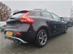 Volvo V40 - 2.0 D4 R-Design Business *1/2LEDER+XENON+NAVI+PDC+ECC+CRUISE - 1 - Thumbnail