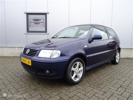 Volkswagen Polo - 1.4 Master Edition * APK / LMV / BWJ 2001 - 1